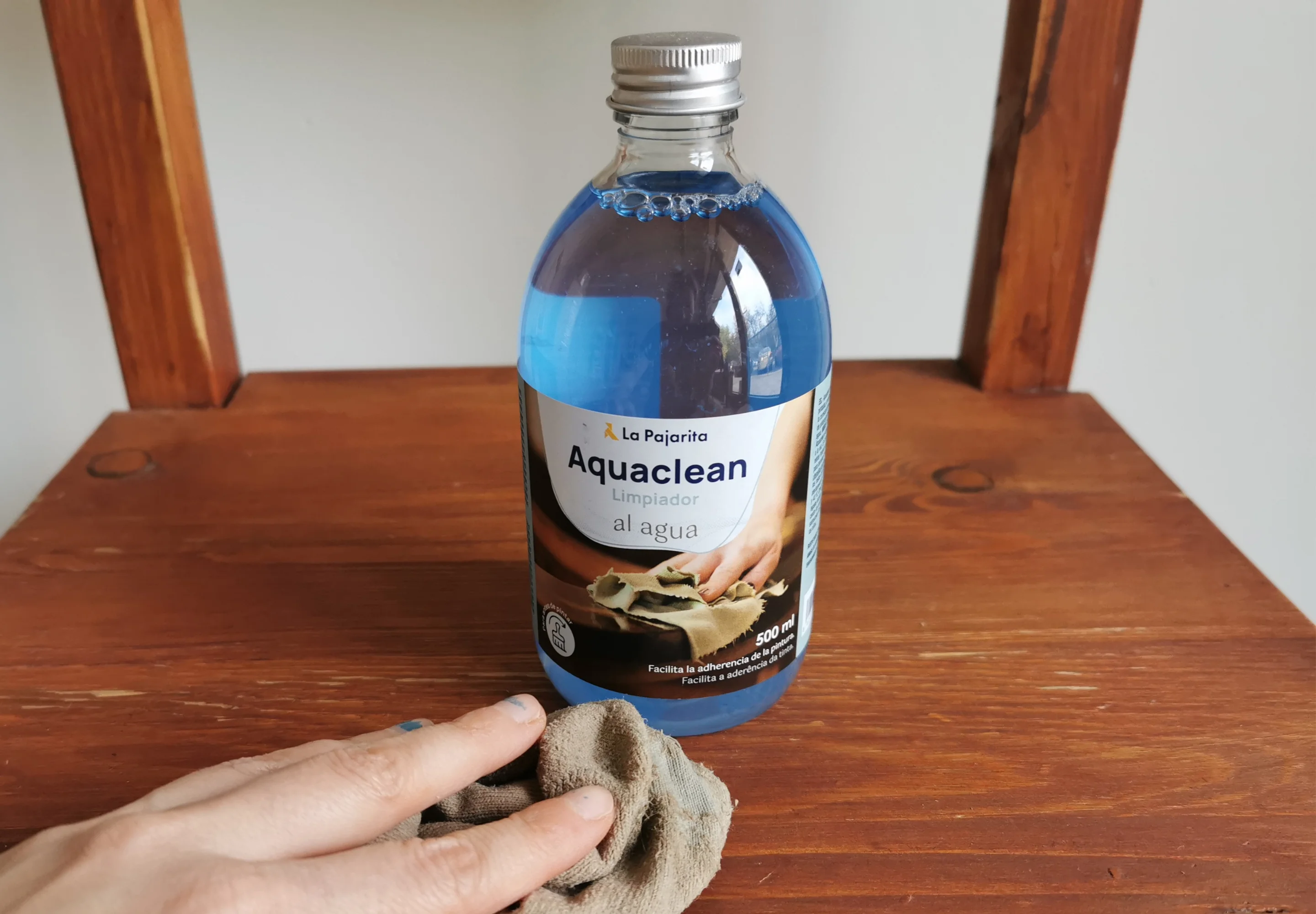 Aquaclean - tisztító és előkészítő folyadék bútorfestéshez
